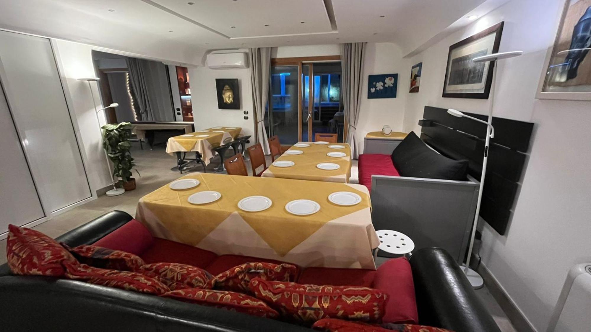 Open Space - Location Per Eventi 2 Piscine Riscaldate - * Rom
